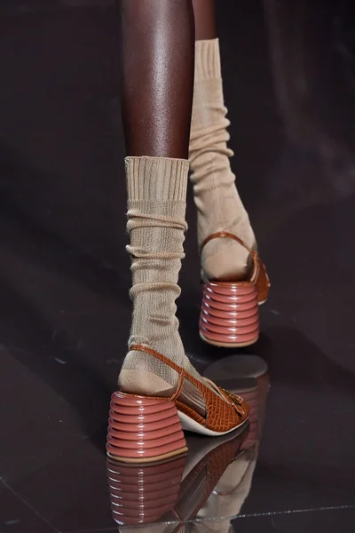 Look 7